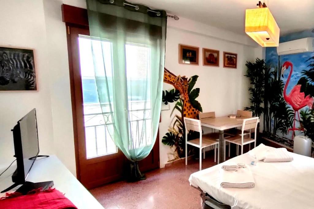 Apartamento En Zona De Ocio Casco Antiguo Alicante Esterno foto
