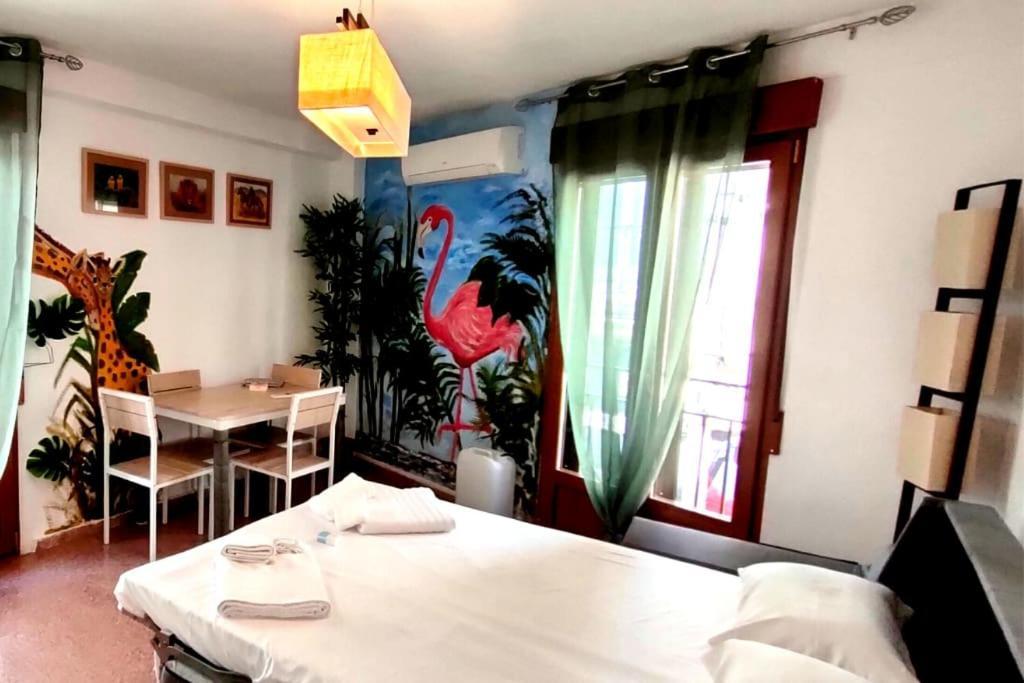 Apartamento En Zona De Ocio Casco Antiguo Alicante Esterno foto