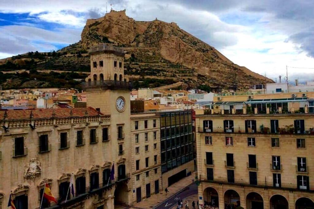 Apartamento En Zona De Ocio Casco Antiguo Alicante Esterno foto